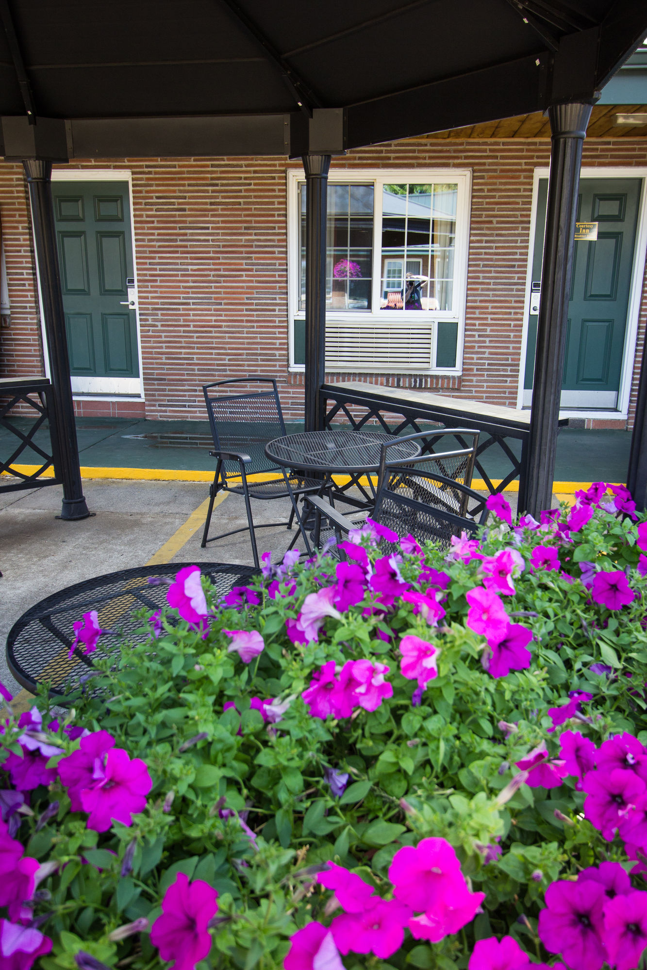 Фото Courtesy Inn Eugene Downtown