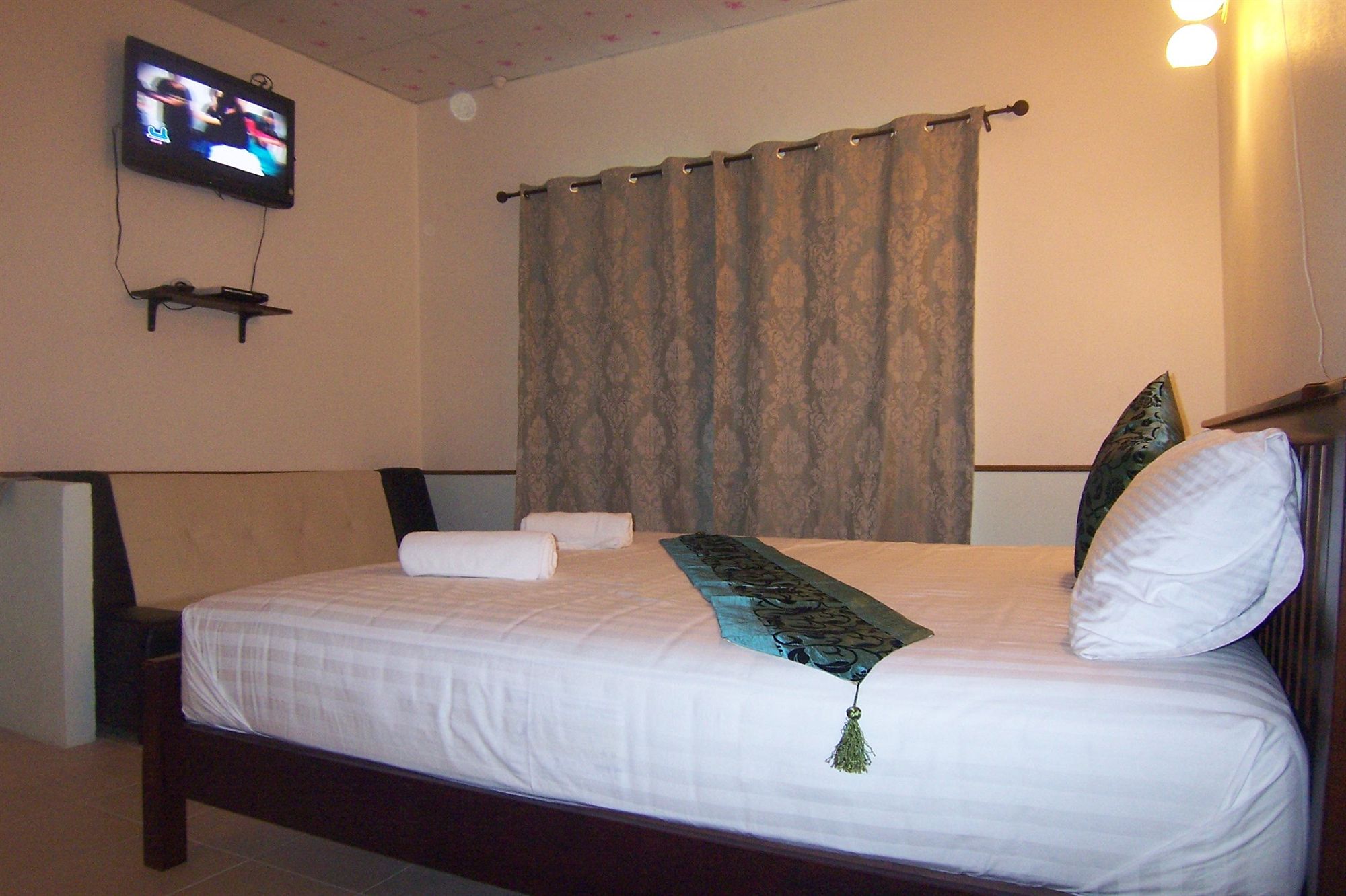 Фото Phuket Airport Overnight Hotel