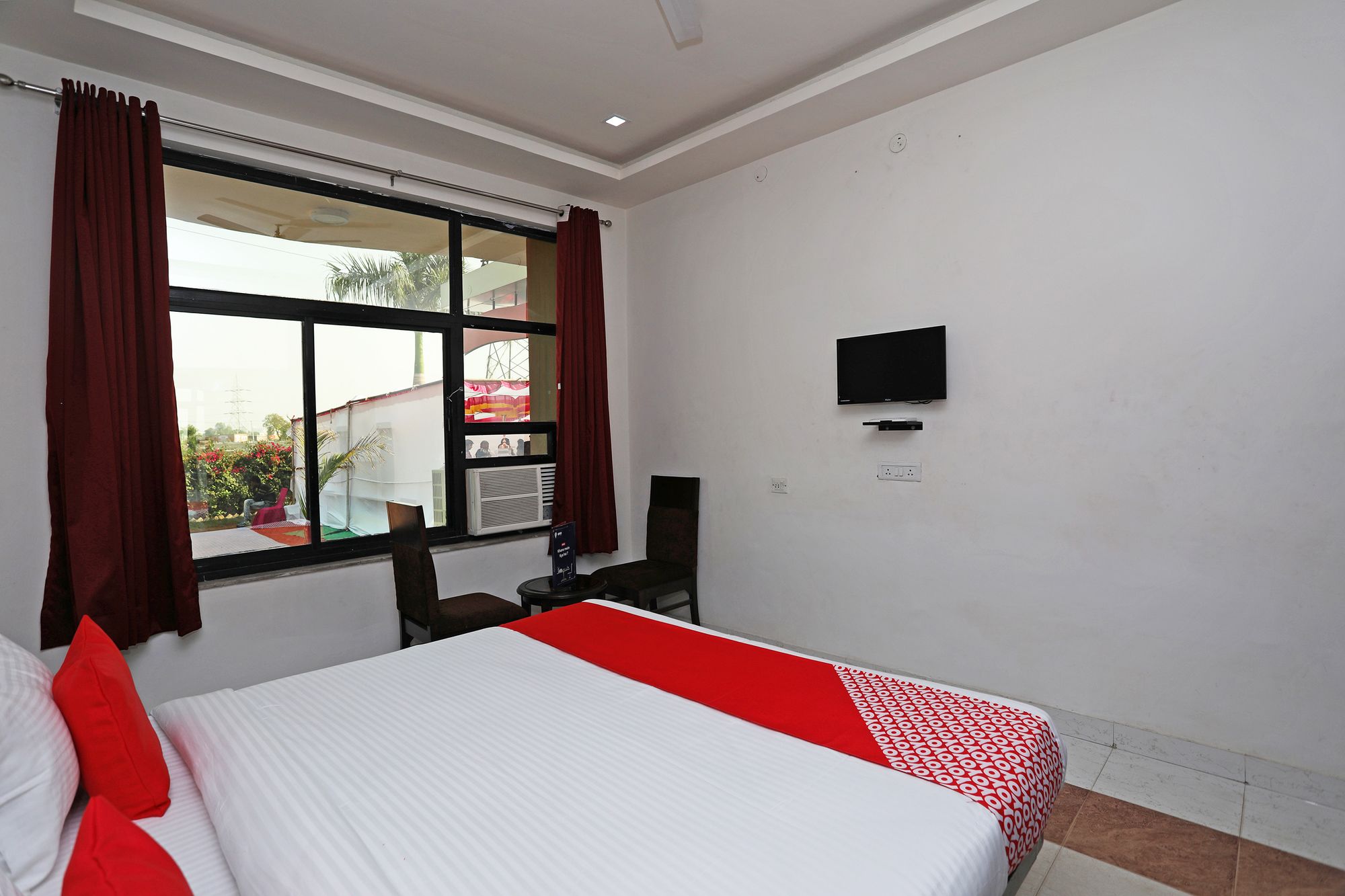 Фото Oyo 10967 Dhola Maru Resort