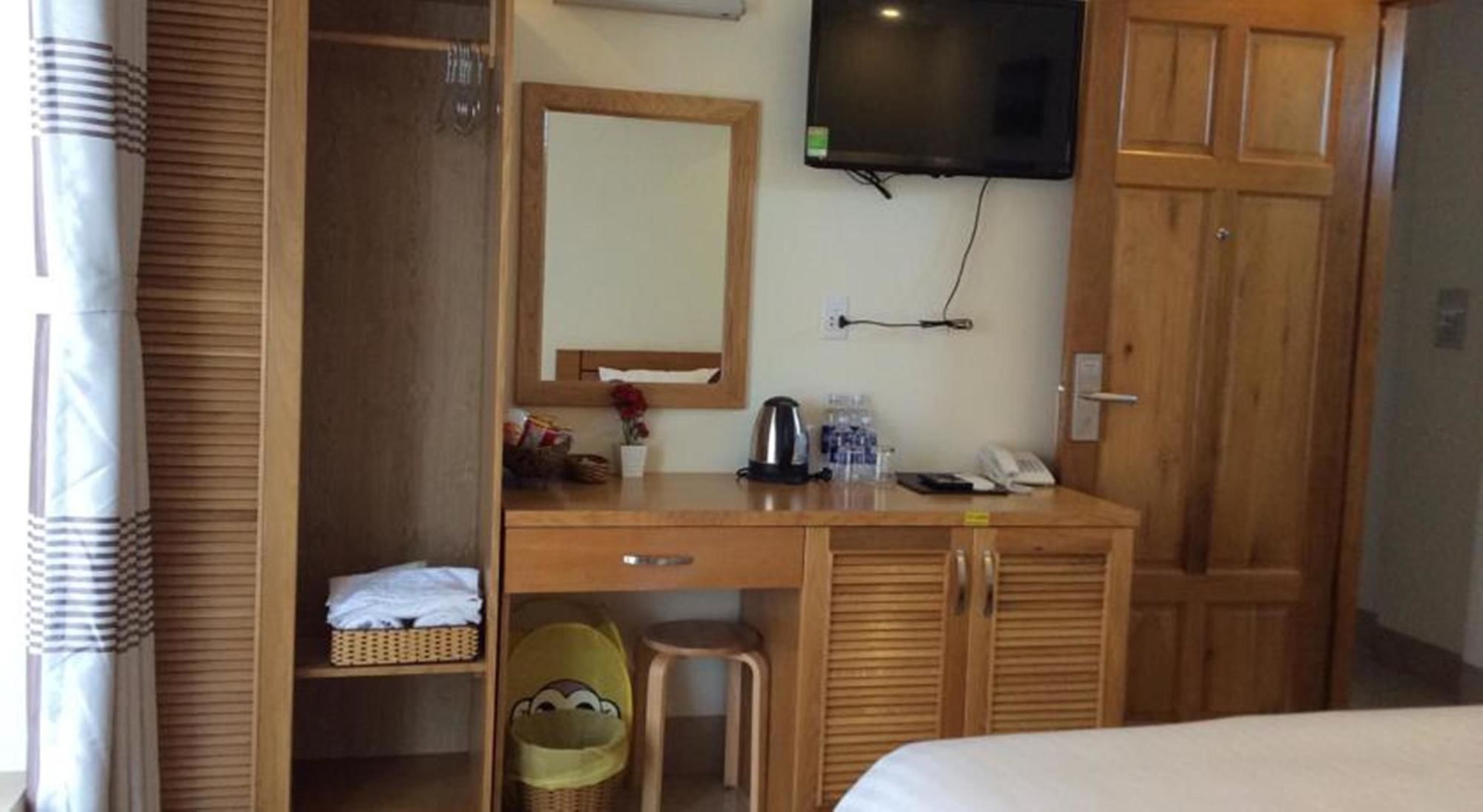 Фото My Phuoc Hotel