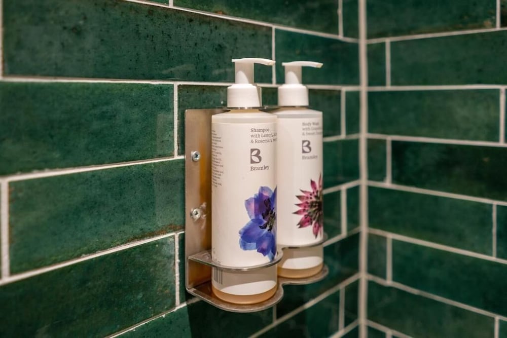 Фото The Pavilion Arms