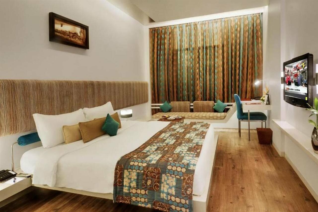 Фото Hotel Kohinoor Continental, Airport