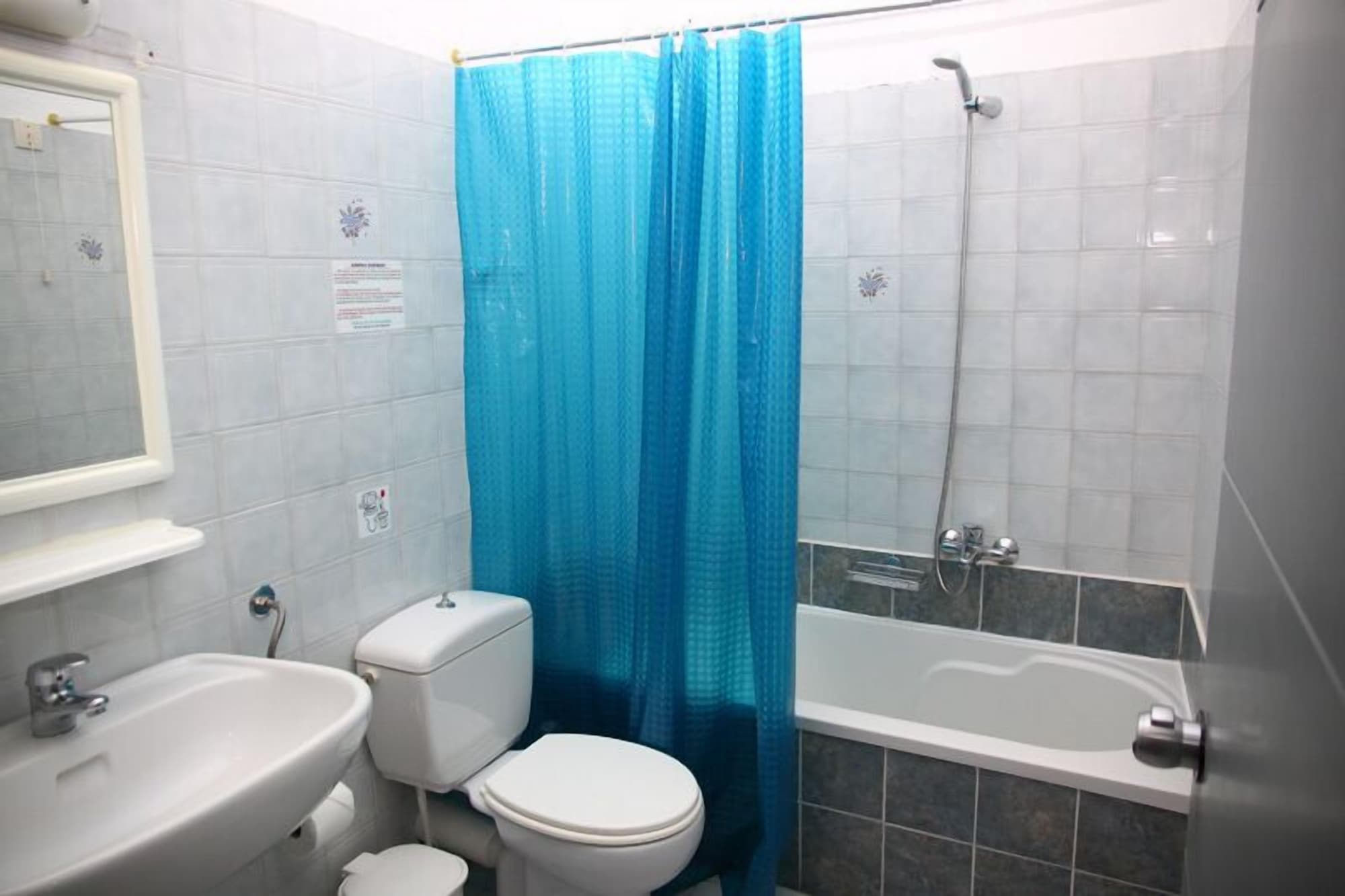 Фото Acropolis Apartments