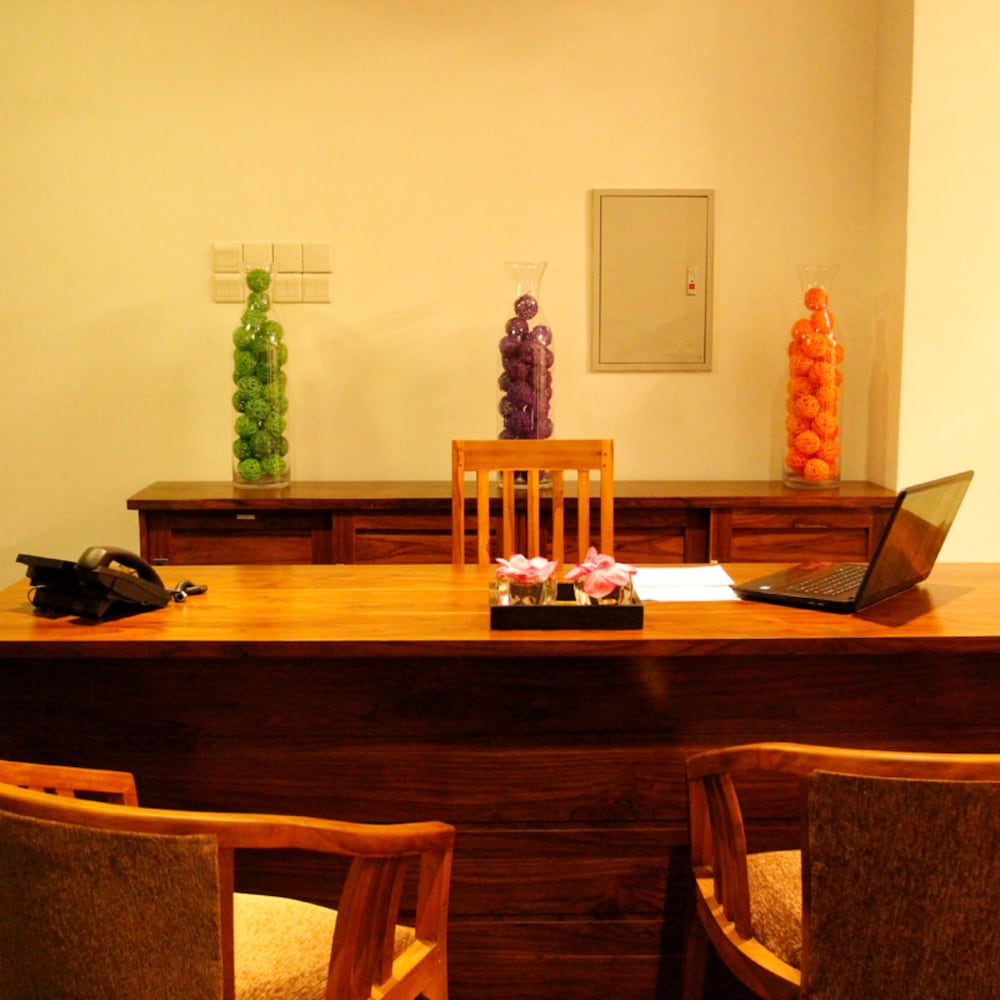 Фото Port View City Hotel