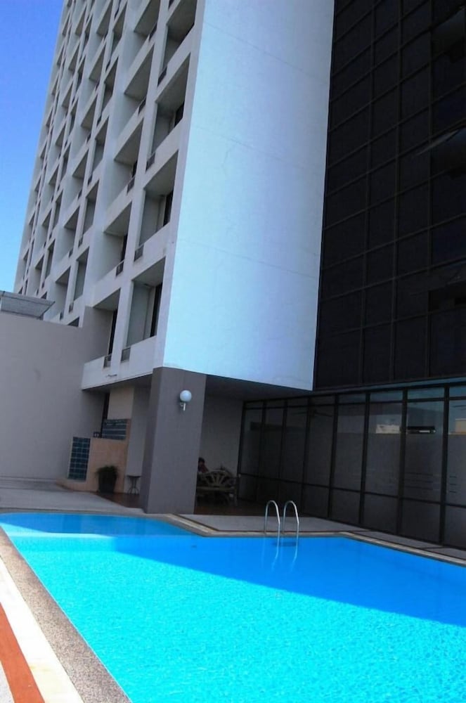 Фото Royal Lanna Hotel