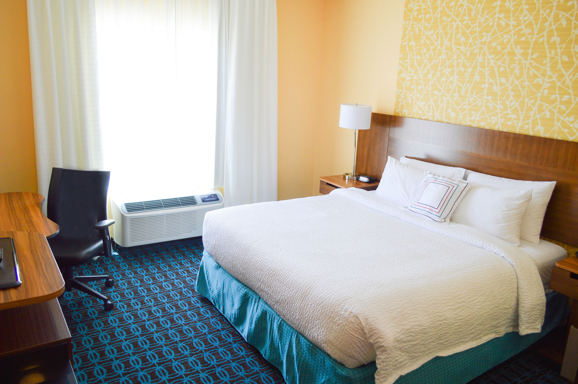 Фото Fairfield Inn & Suites San Antonio Brooks City Base