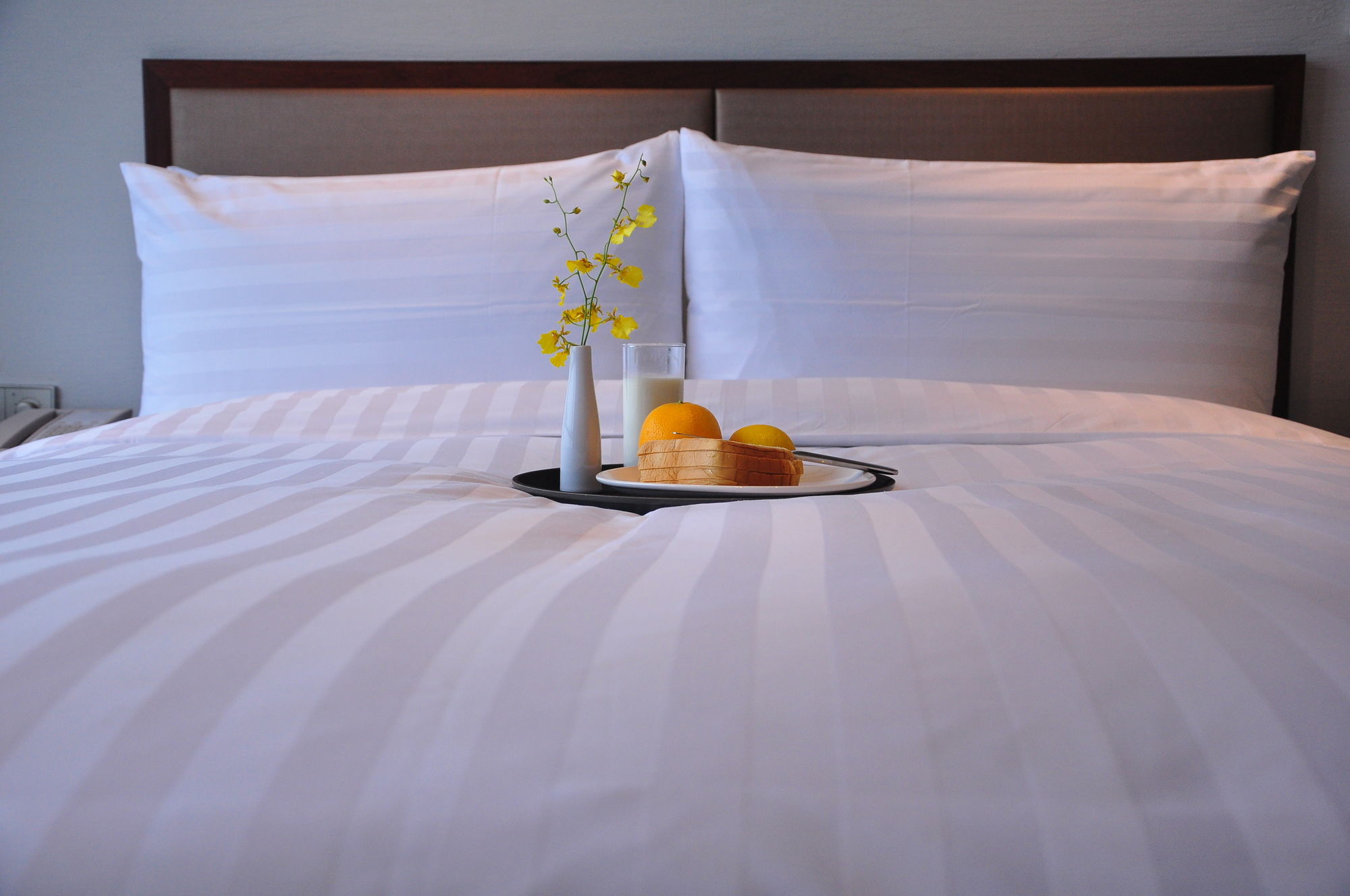 Фото Oakwood Hotel & Residence Suzhou