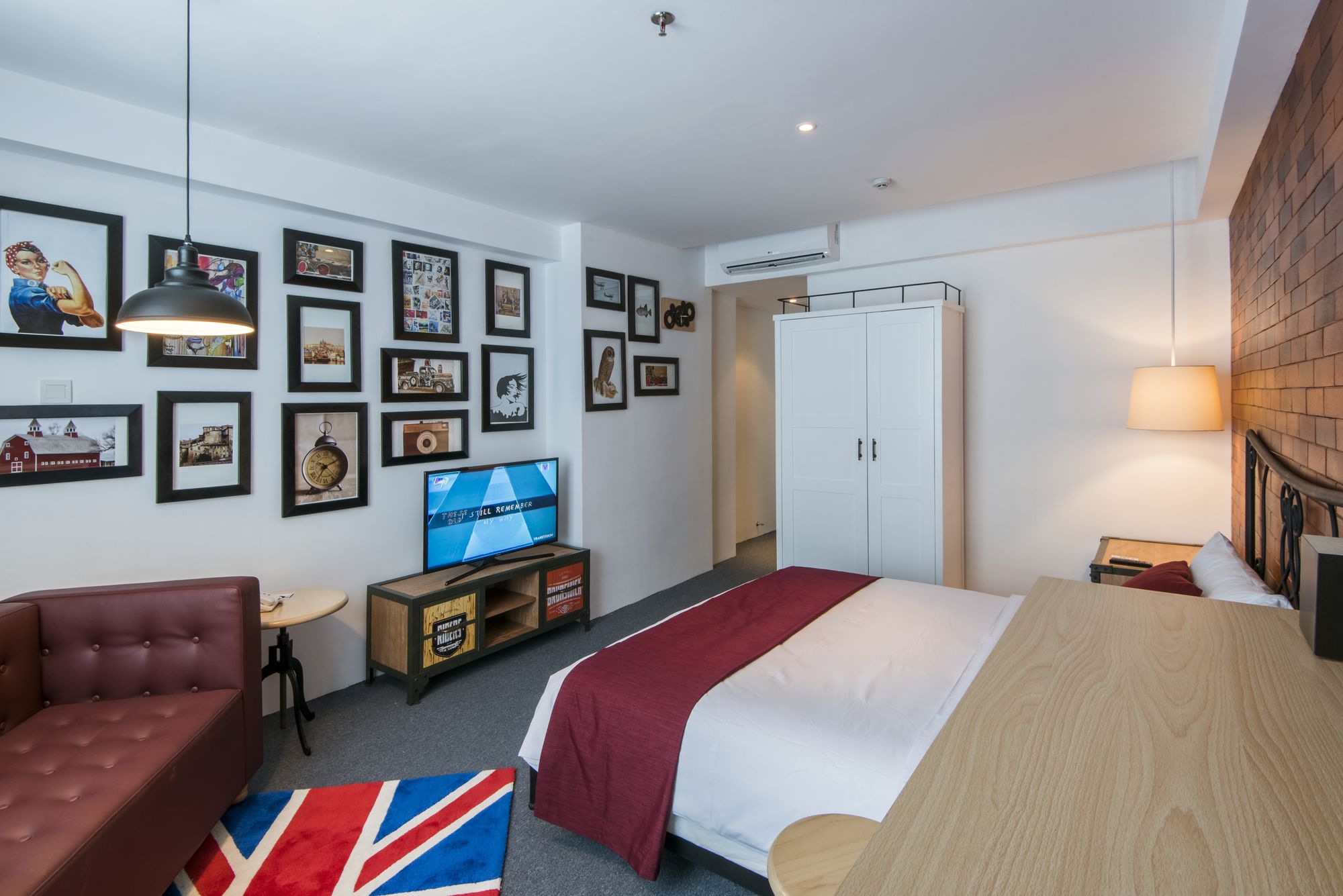 Фото Yan's House Hotel