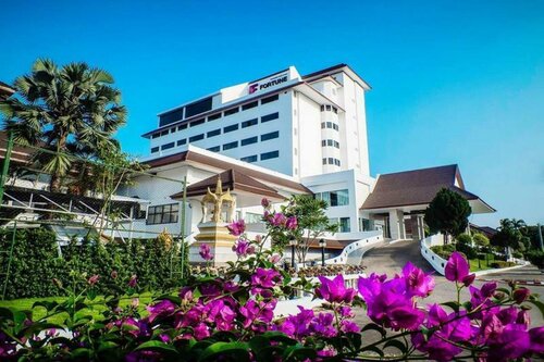 Гостиница Fortune River View Hotel Nakhon Phanom в Накхонпханоме