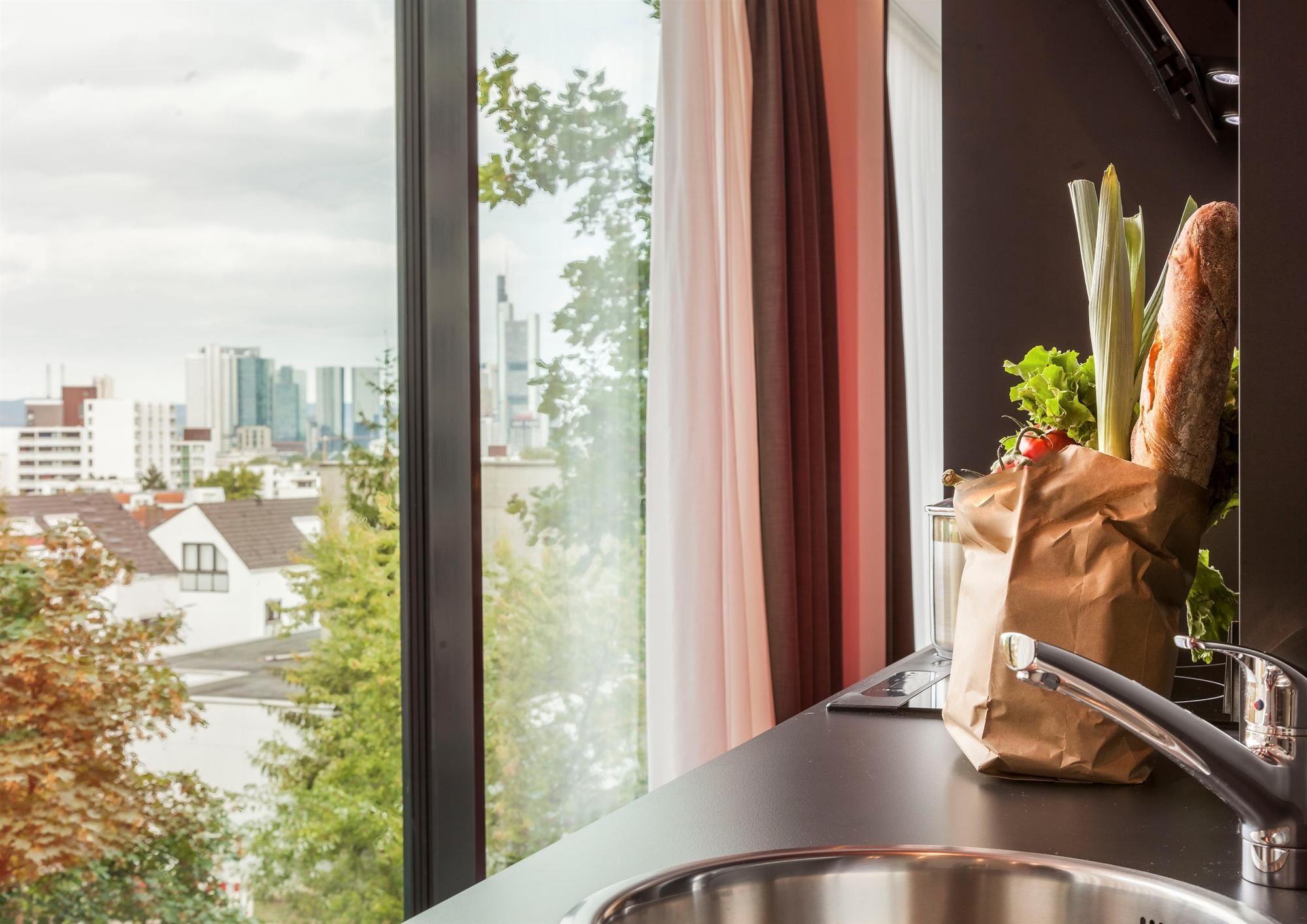 Фото Living Hotel Frankfurt