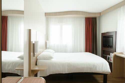 Внешний вид отеля Ibis Lille Centre Grand Place в Лилле, фото 3