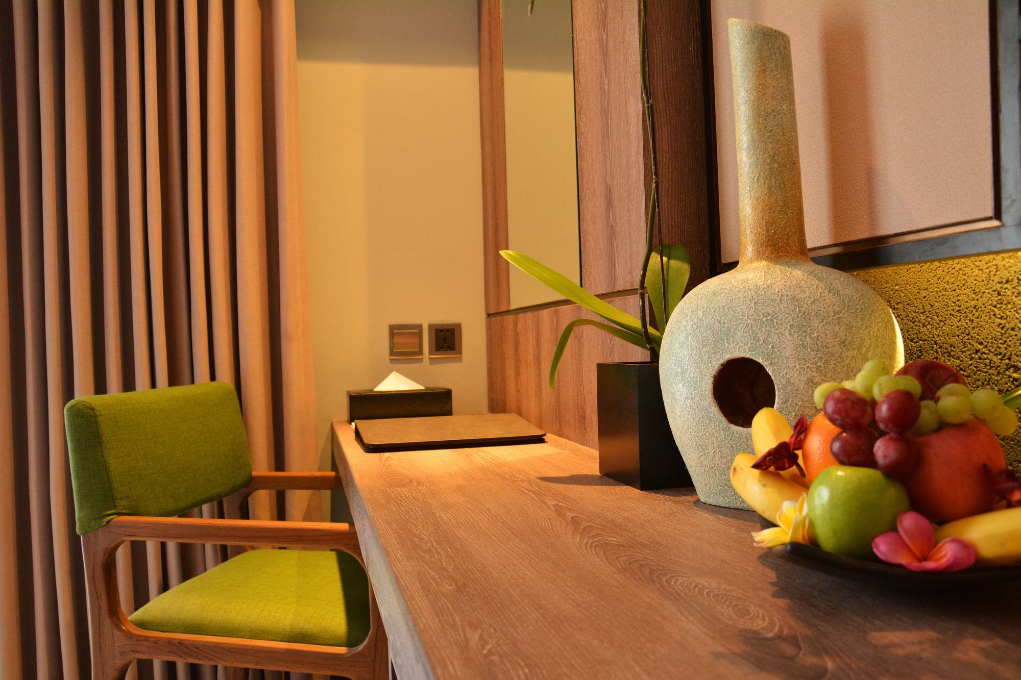 Фото The Nest Hotel Nusa Dua