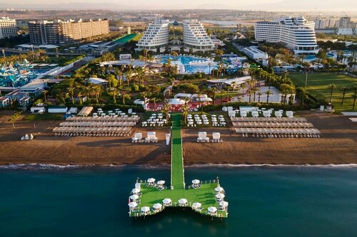 Внешний вид отеля Miracle Resort Hotel в Аксу, фото 4