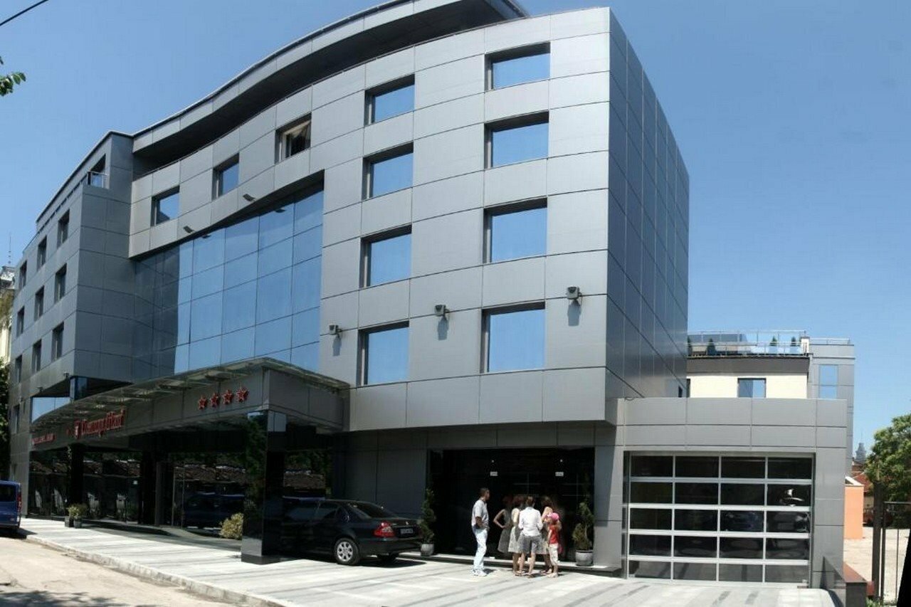 Фото отеля 1