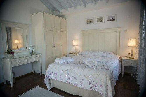 Внешний вид отеля Clara Hotel в Анахосе Скоутароу, фото 3