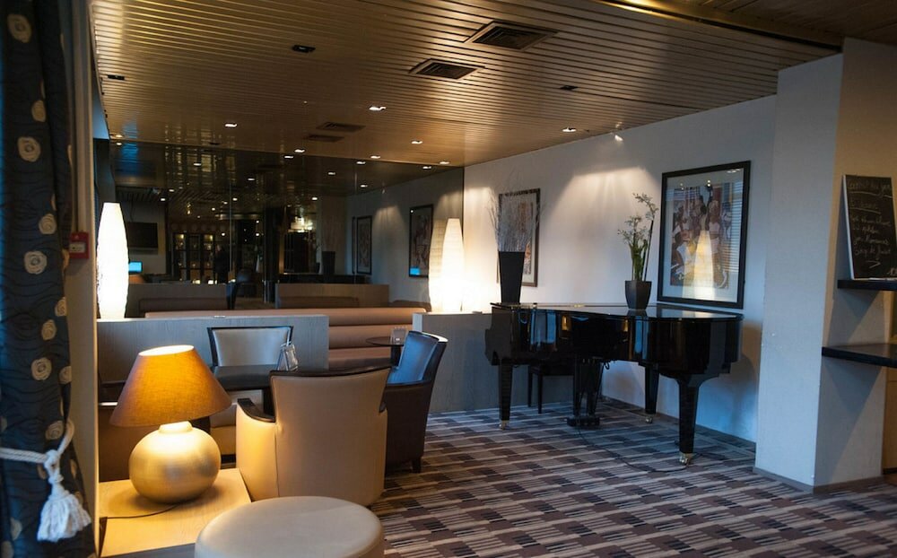 Фото Median Paris Congres