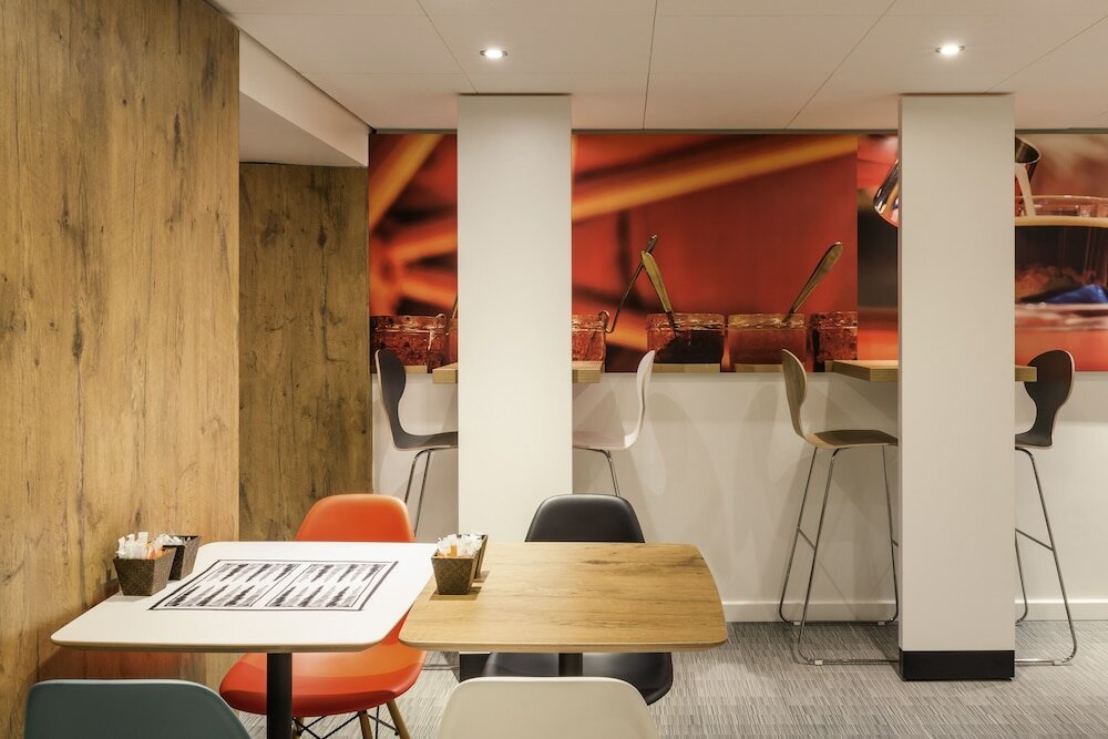 Фото Ibis Paris Père Lachaise