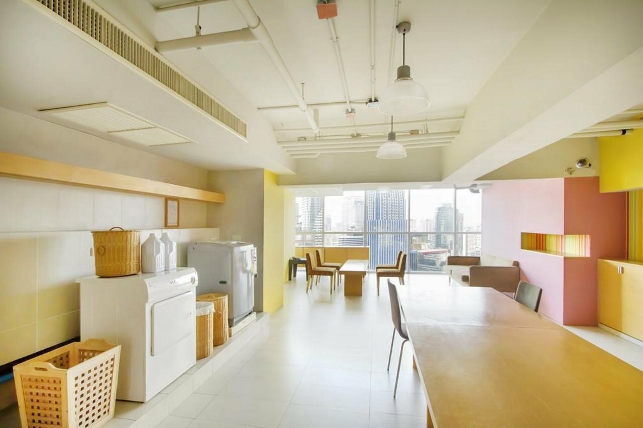 Фото Urbana Langsuan Hotel