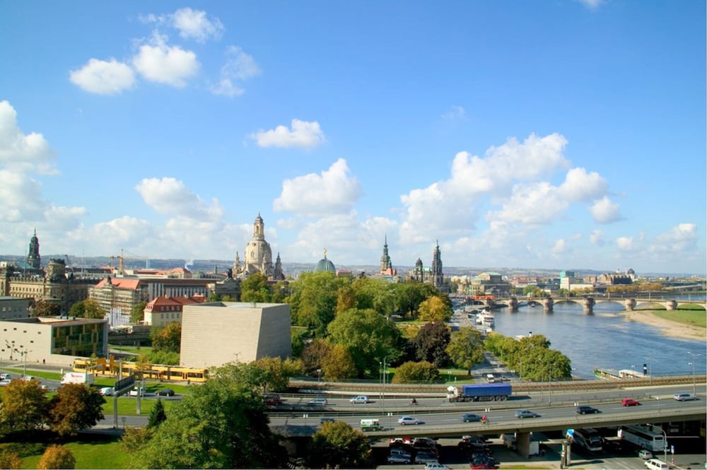 Фото Hotel Am Terrassenufer