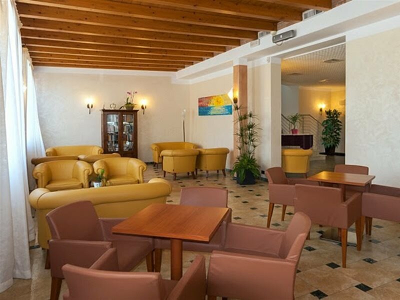 Фото Regent's Hotel