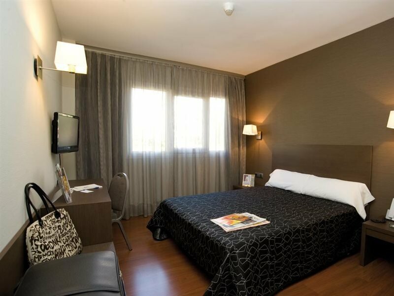 Фото Hotel Cisneros