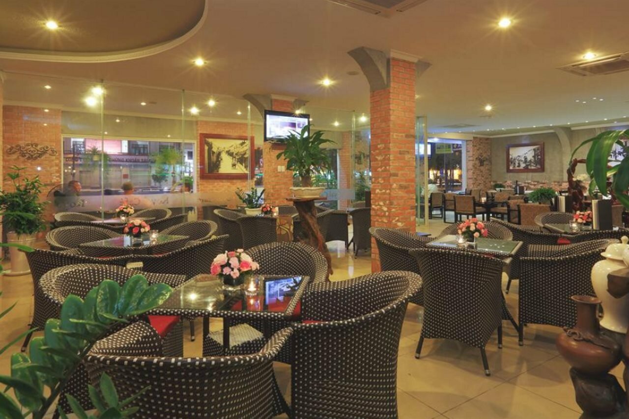 Фото Royal Hotel Saigon