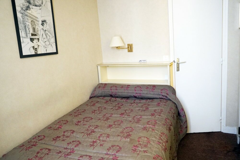 Фото Hotel Riviera Elysées