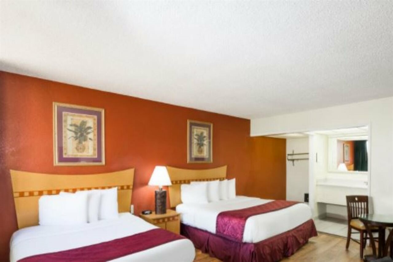 Фото Ocean Reef Hotel