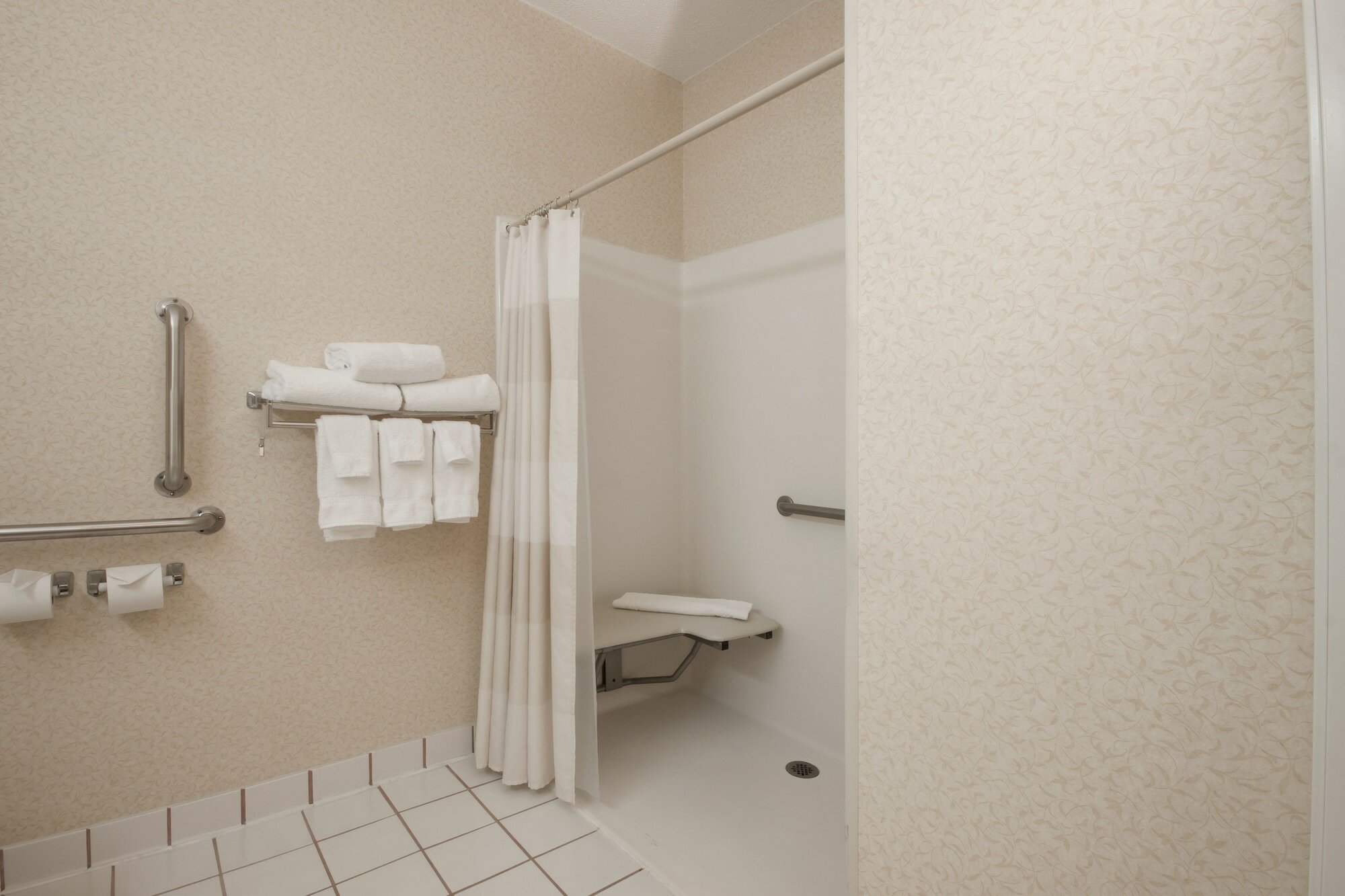 Фото Baymont by Wyndham Coon Rapids