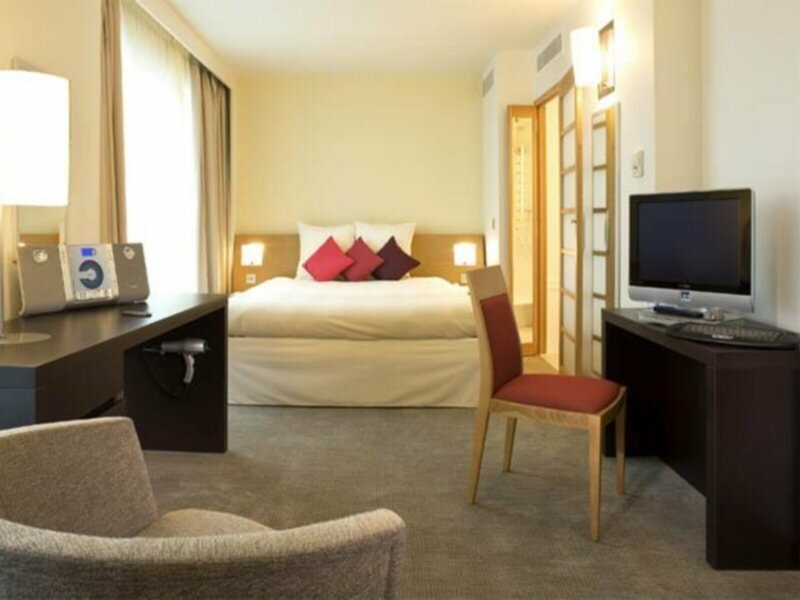 Фото Novotel Reading Centre