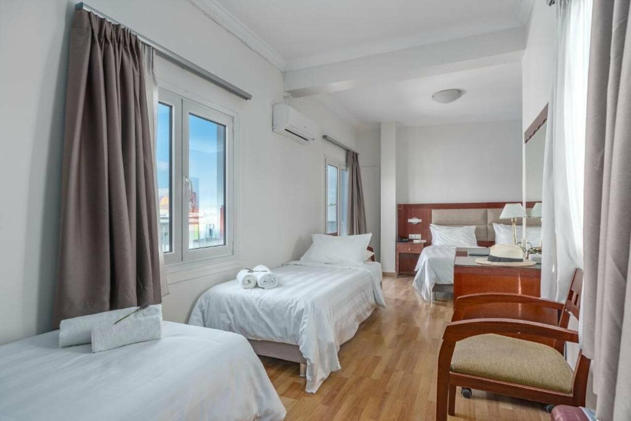 Фото Attalos Hotel