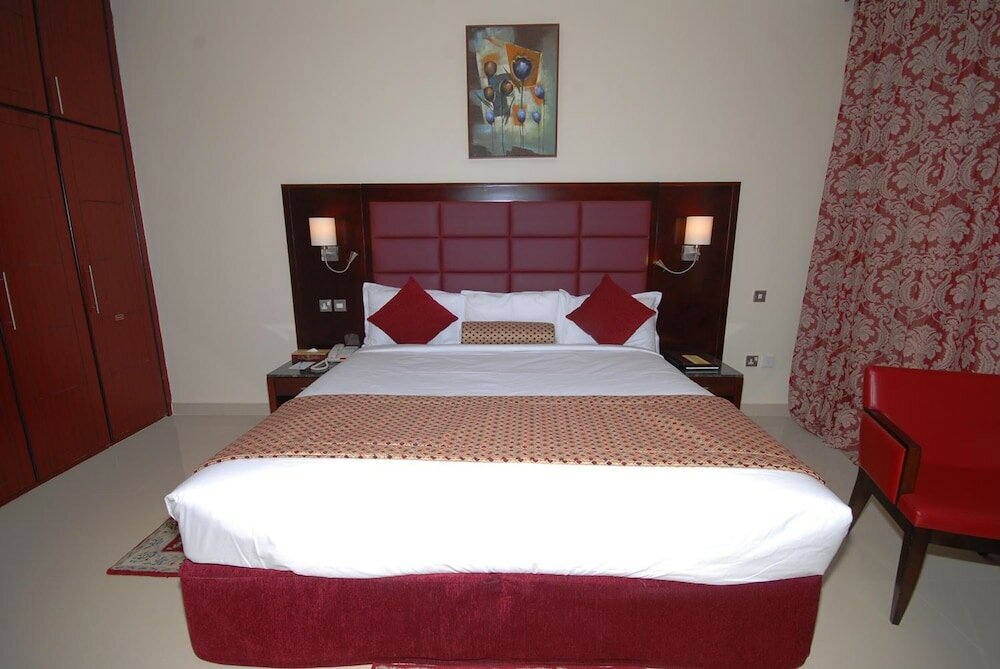 Фото Ramee Rose Hotel Apartments