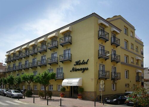 Гостиница Hotel Ninays в Льорет-де-Маре