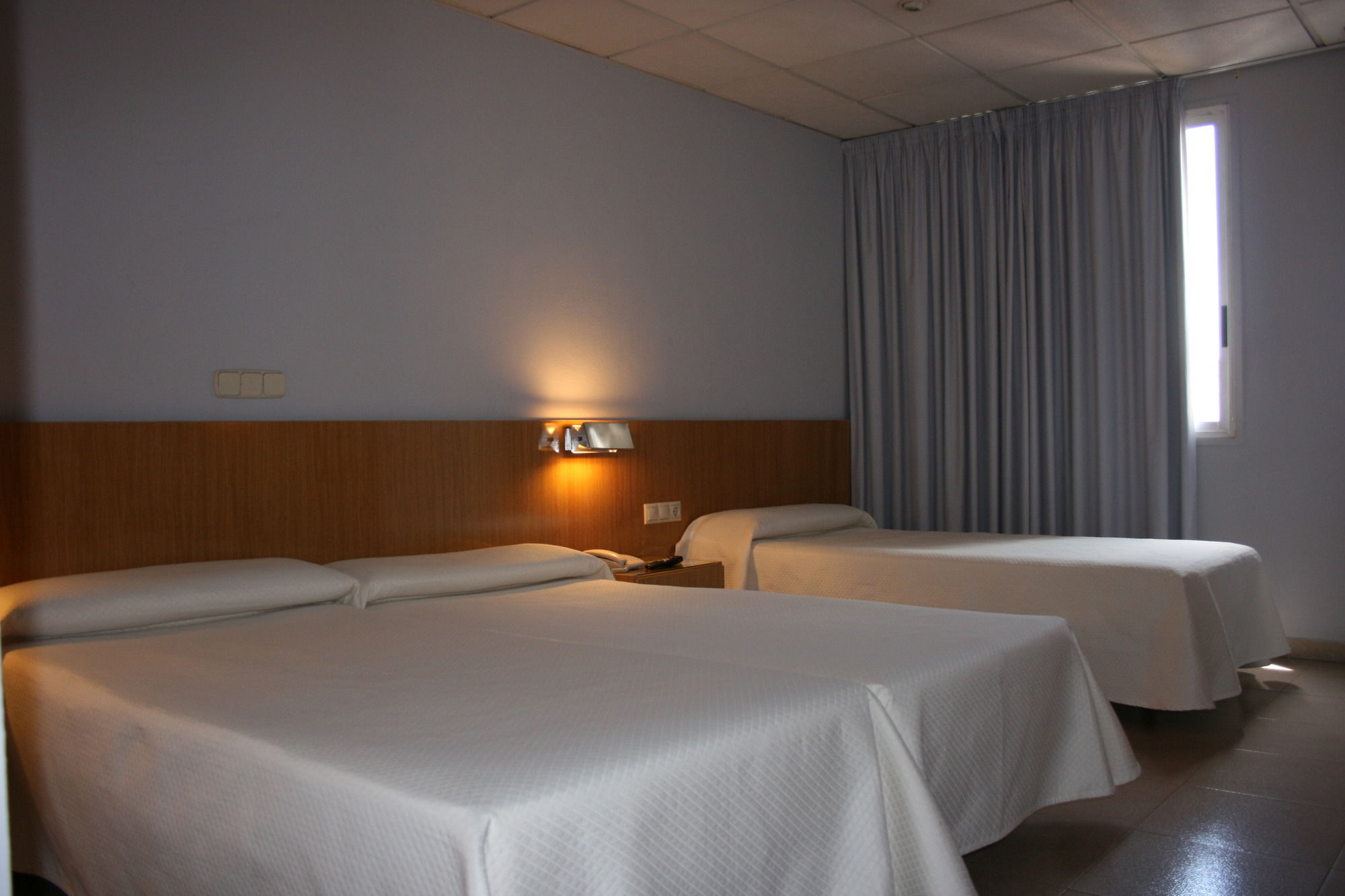 Фото Hotel Méndez Núñez Alicante