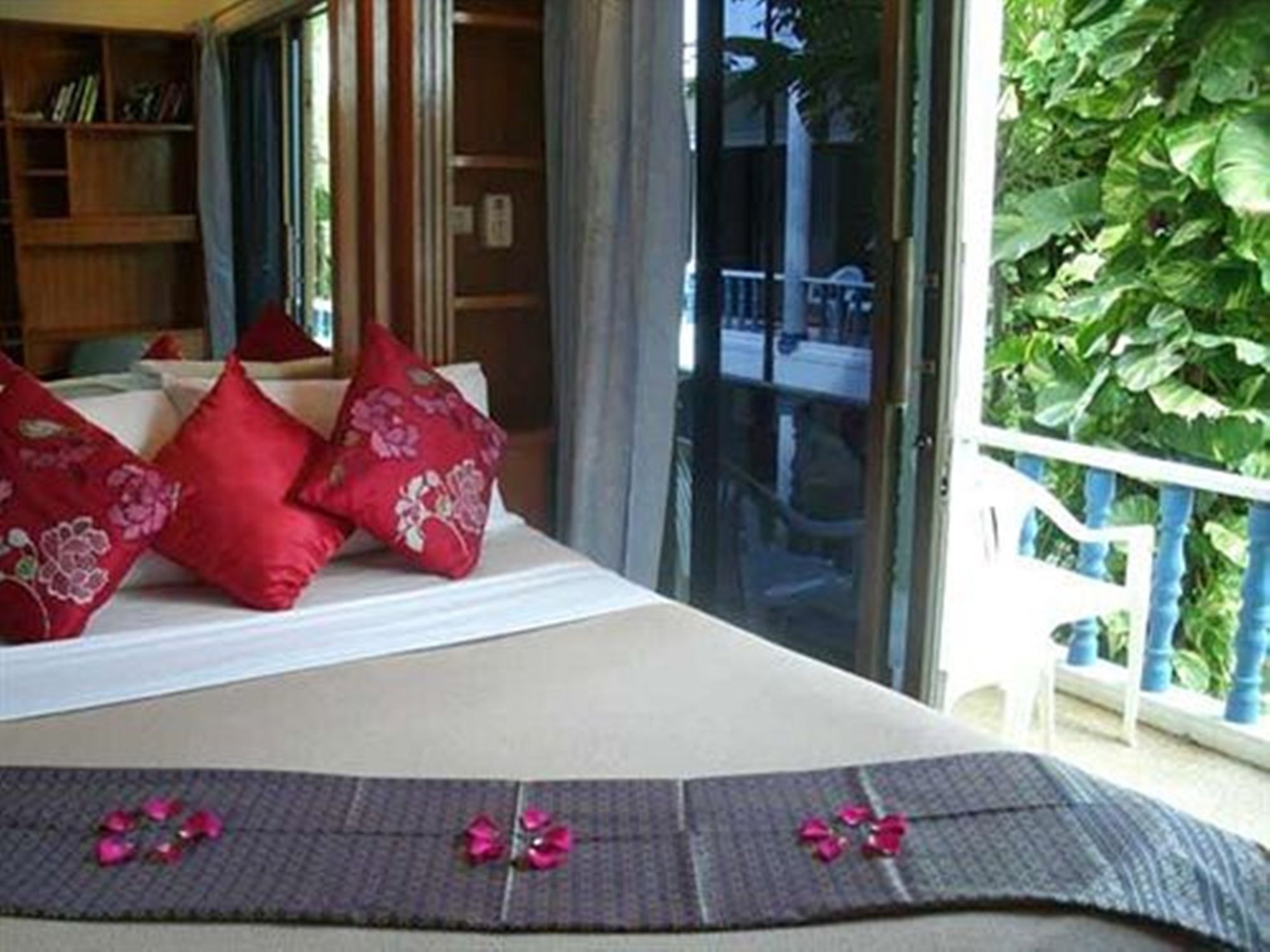 Фото The Club Residence Kamala Beach