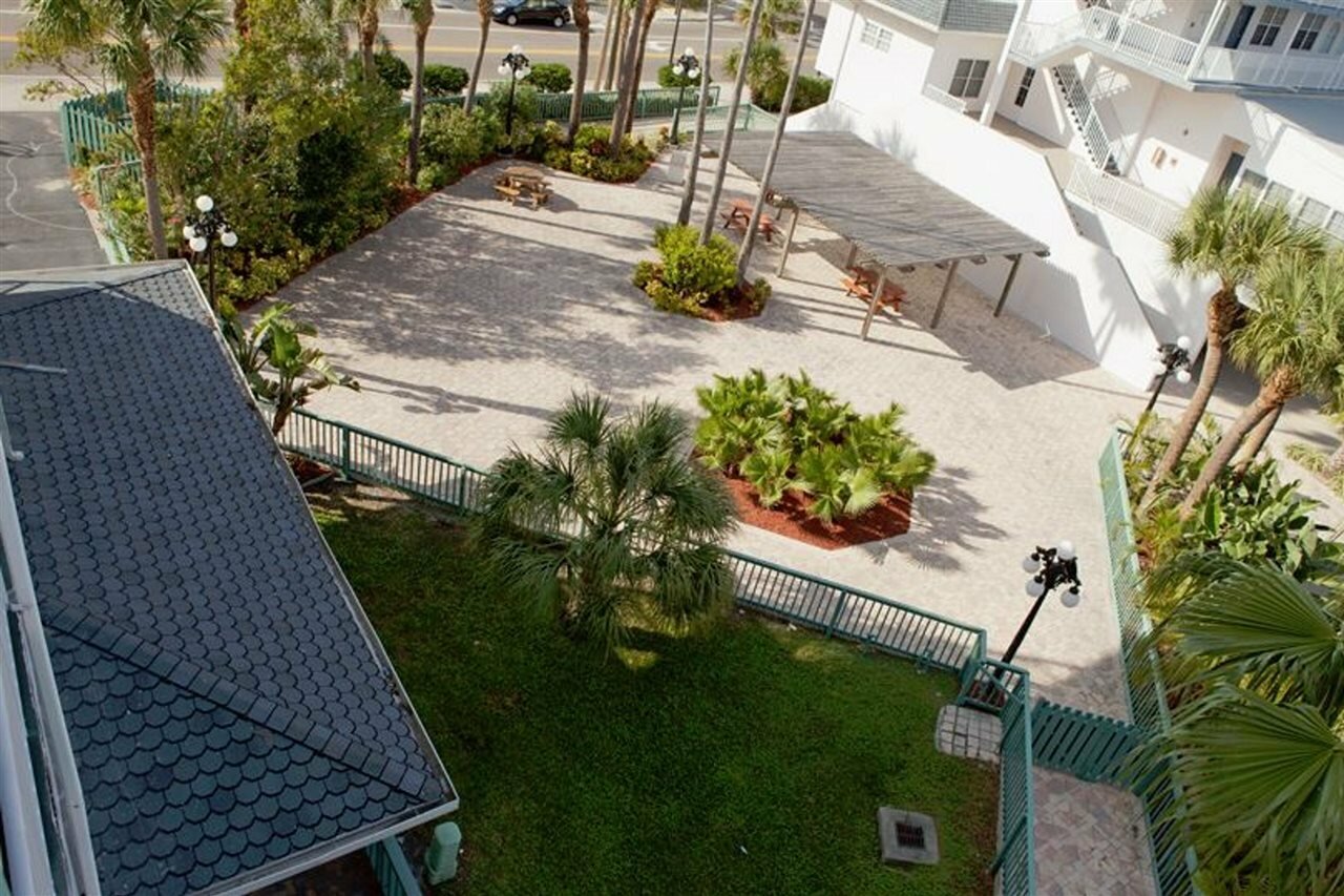 Фото Courtyard Clearwater Beach Marina