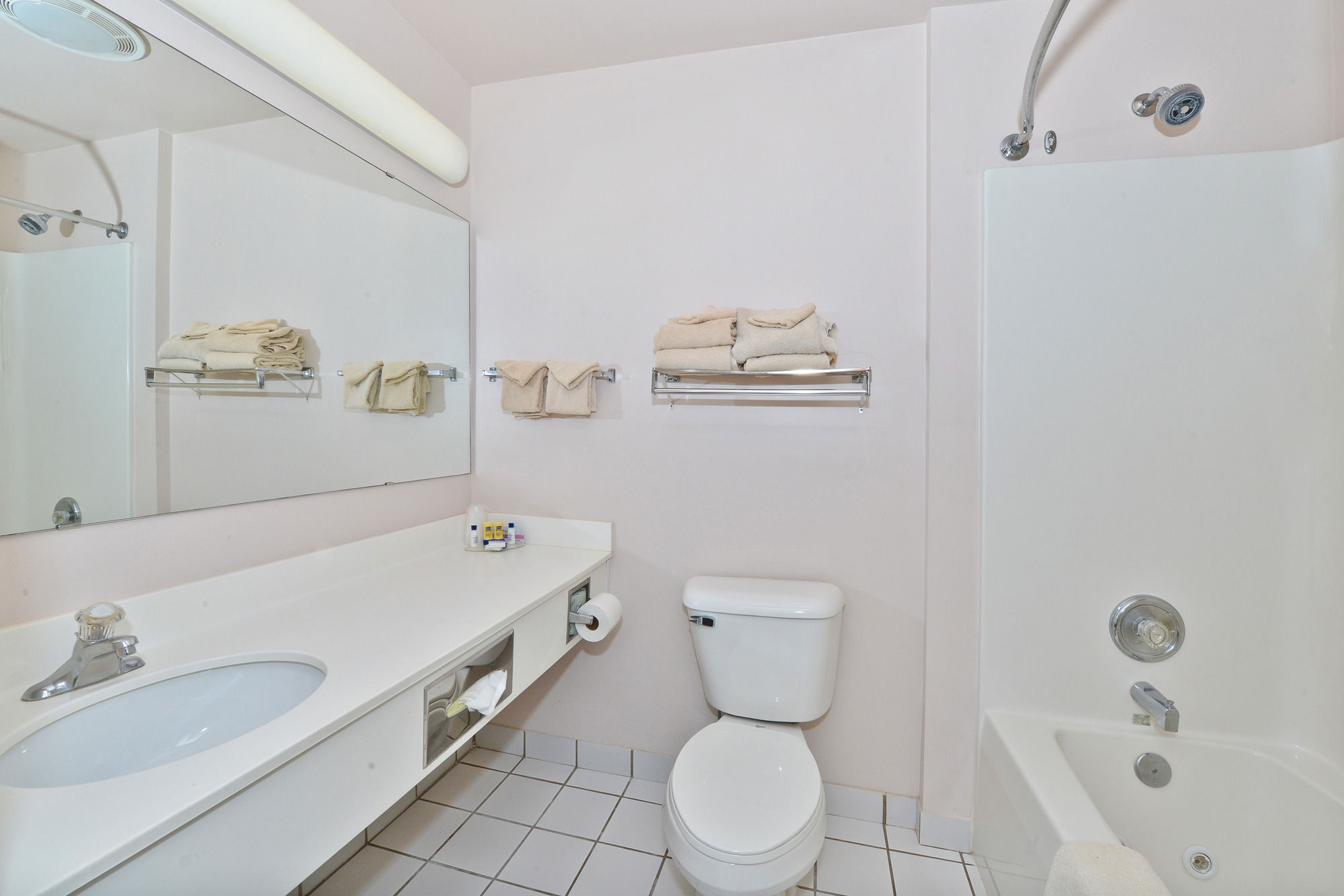 Фото Best Western Ocean City Hotel & Suites