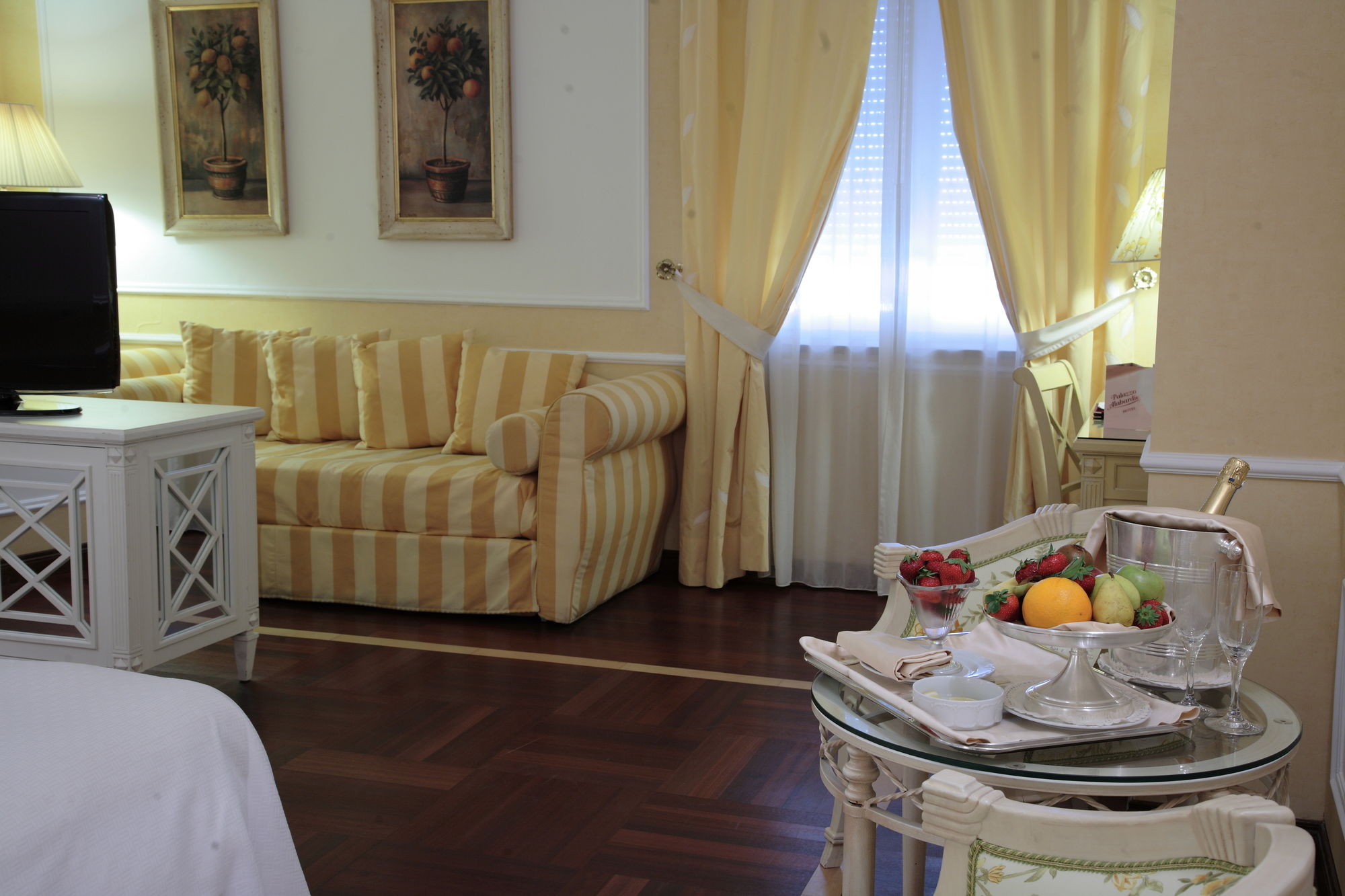 Фото Palazzo Alabardieri