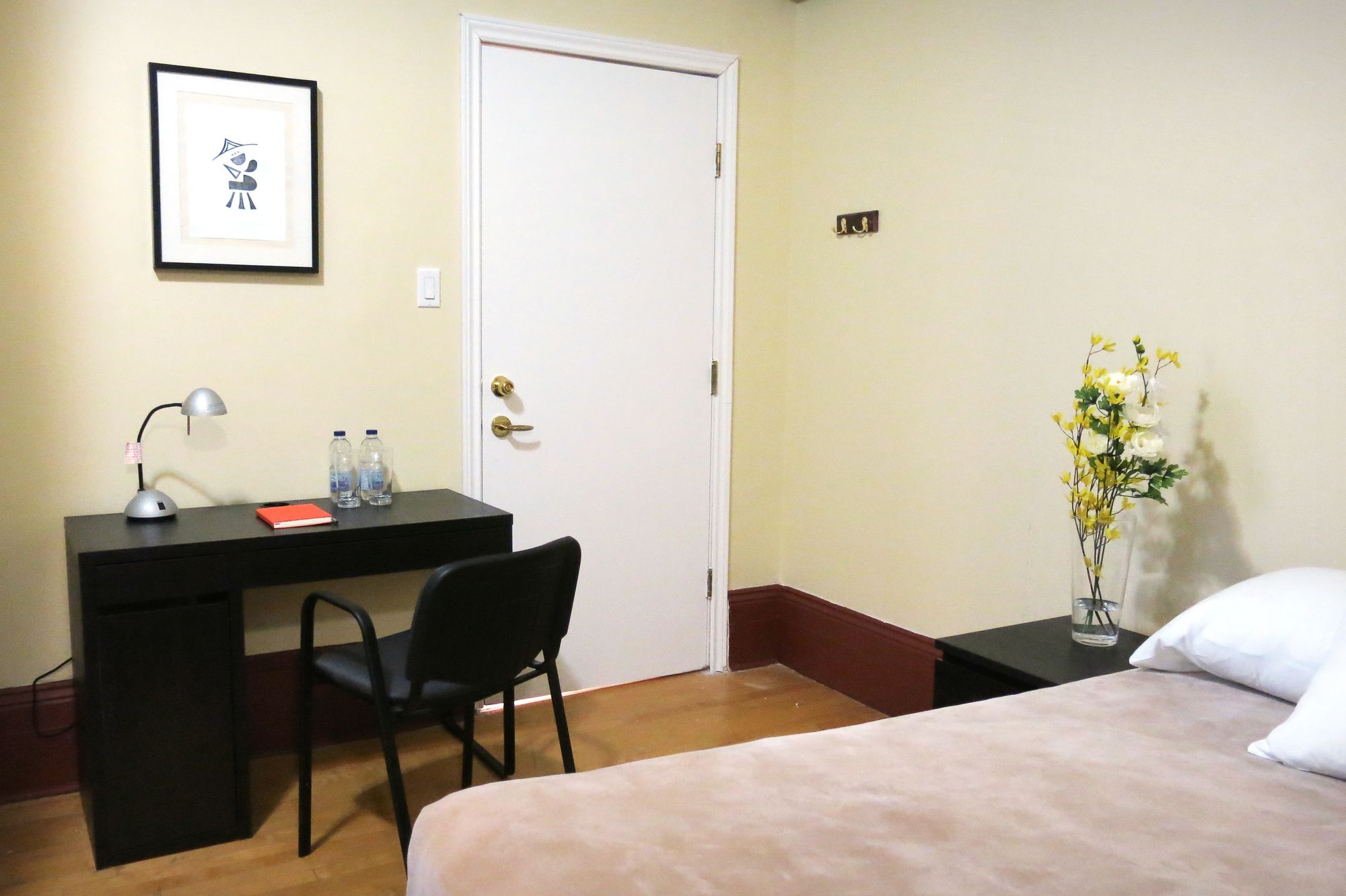 Фото Auberge & Hôtel Montréal Espace Confort