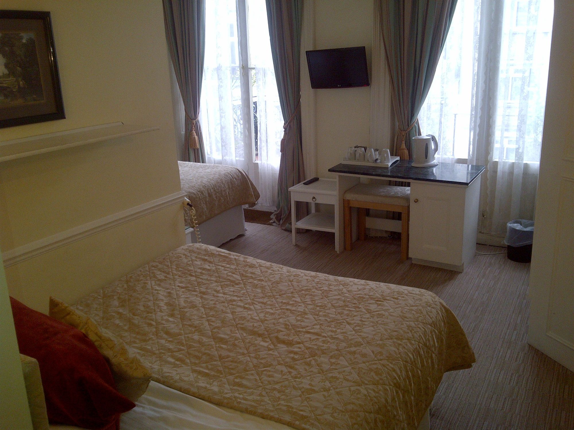 Фото Rushmore Hotel