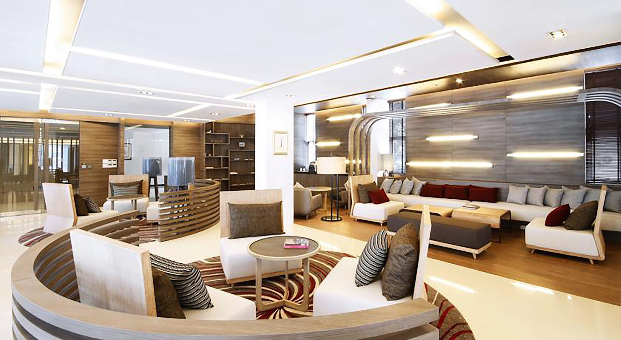 Фото Classic Kameo Hotel & Serviced Apartments, Ayutthaya