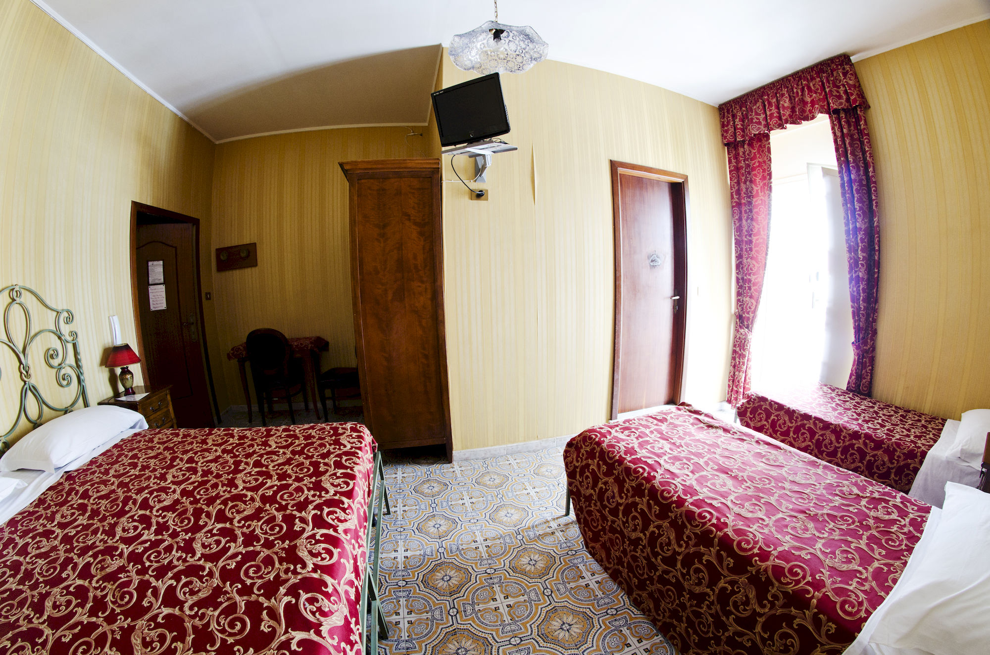 Фото Hotel Villa Maria