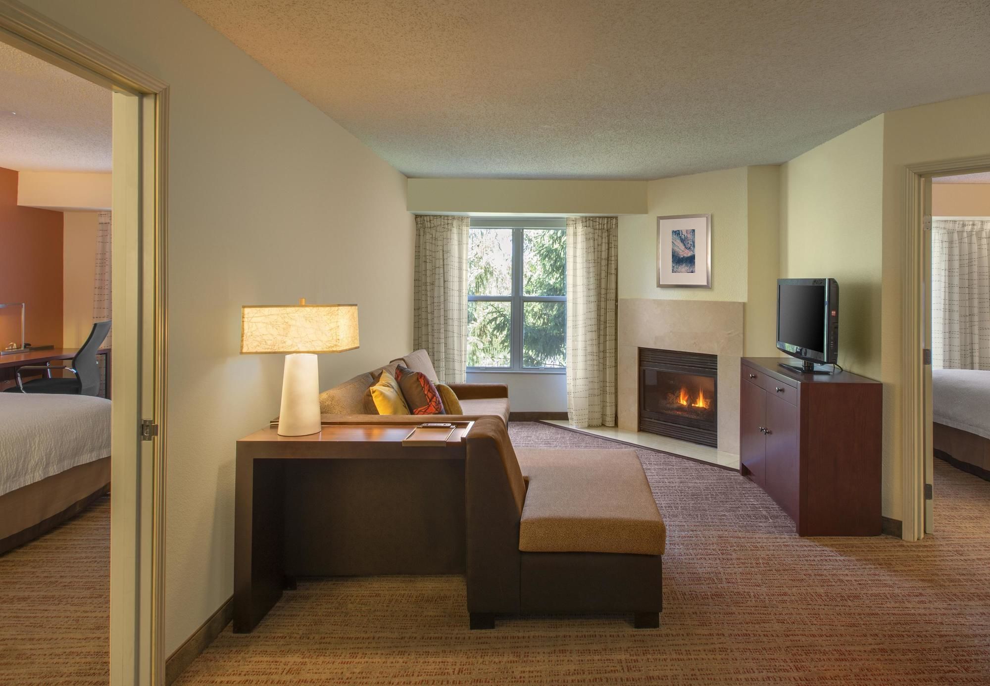 Фото Residence Inn by Marriott Indianapolis Airport