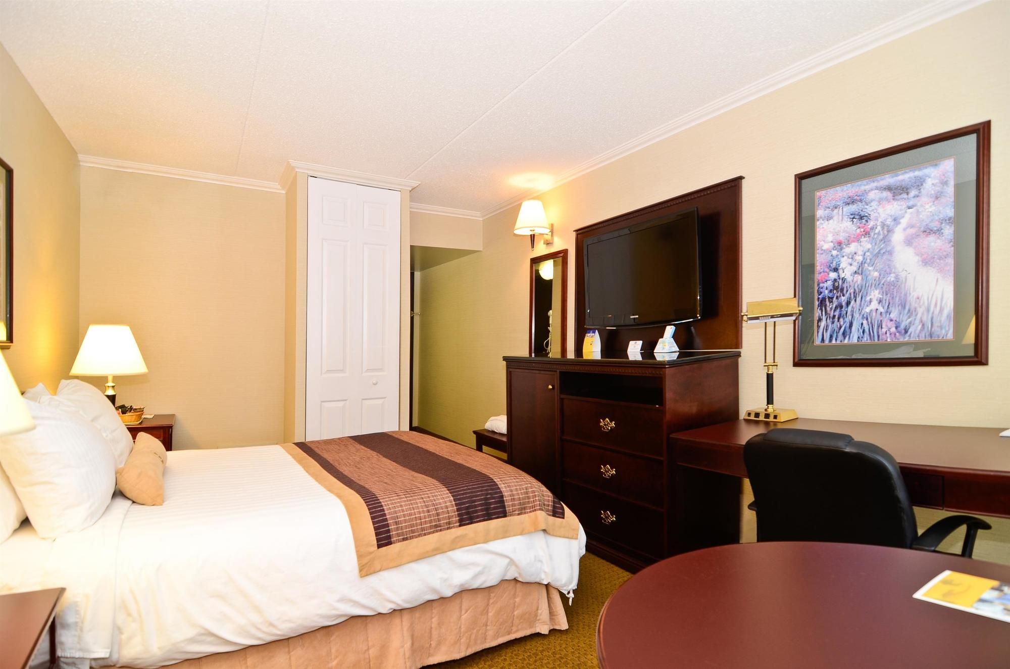 Фото Best Western Wayside Inn