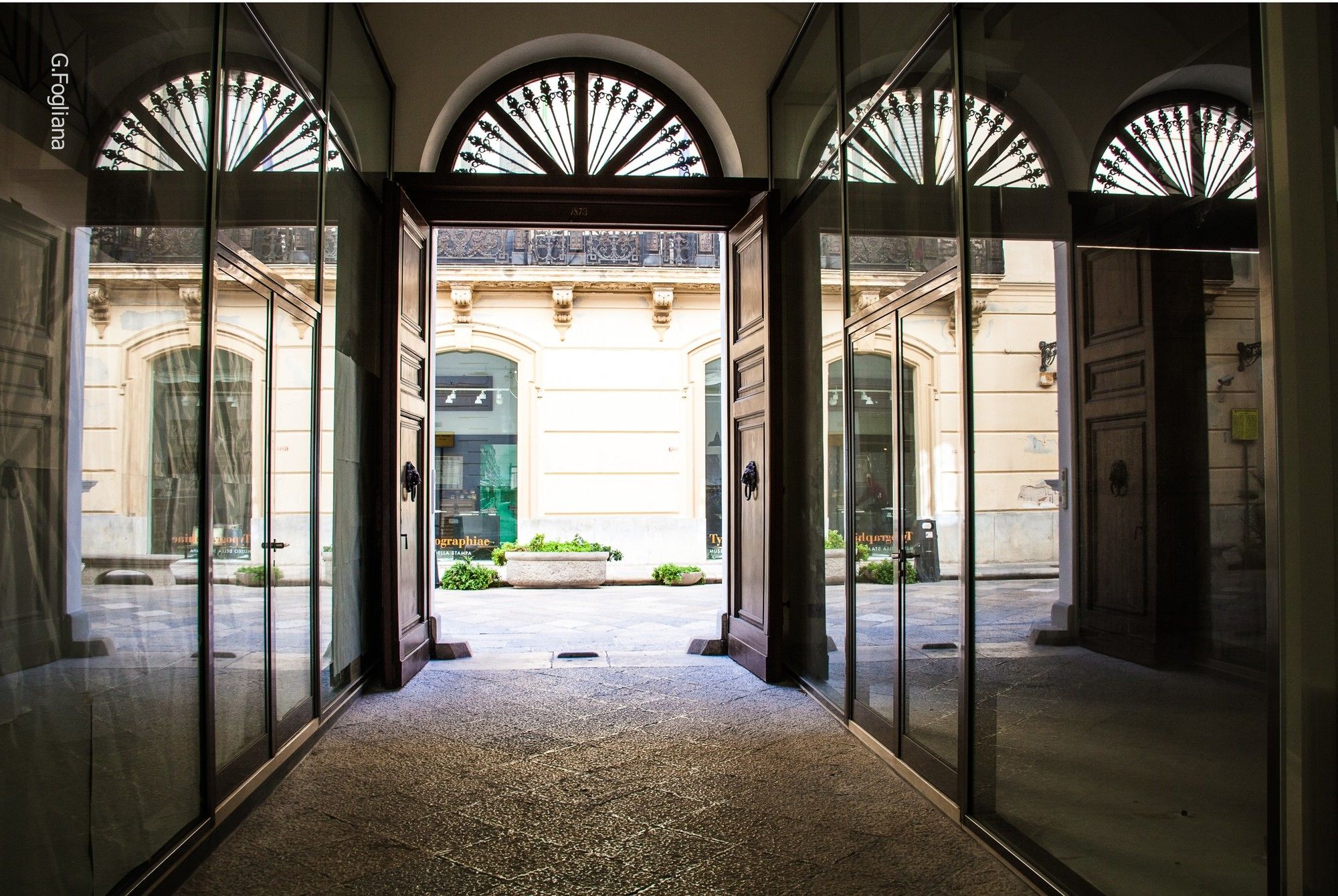 Фото Central Gallery Rooms