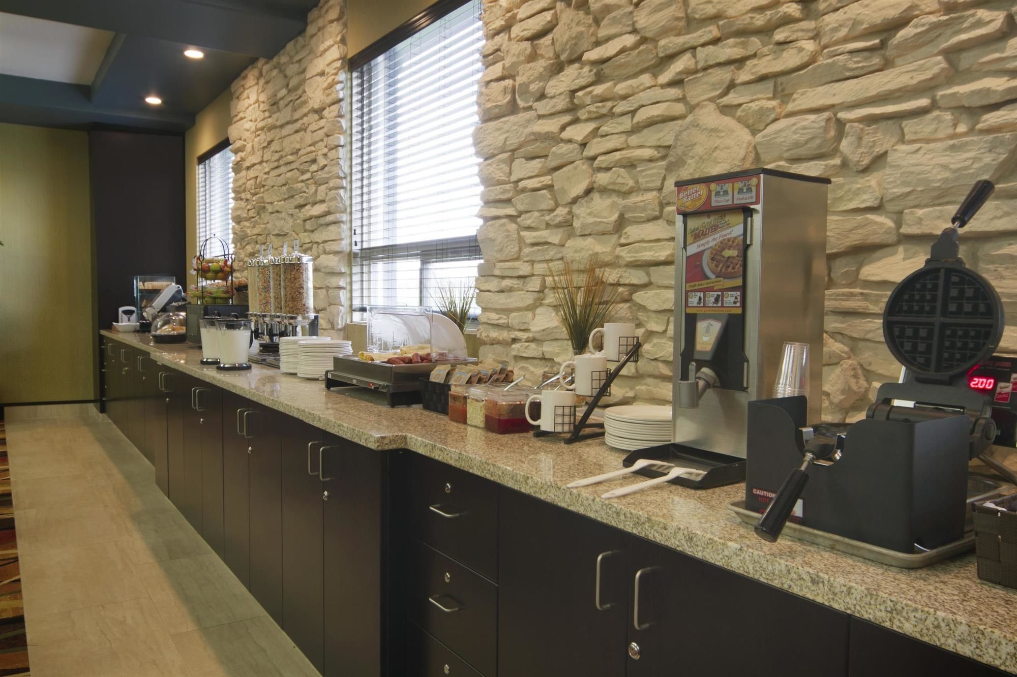 Фото Best Western Plus Sherwood Park