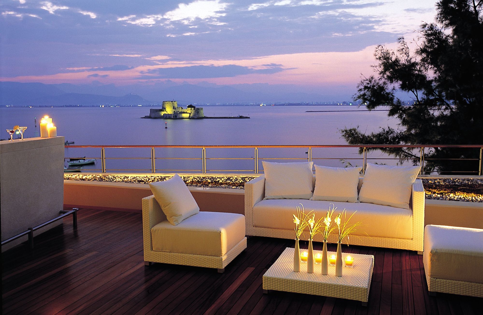 Фото Amphitryon Hotel