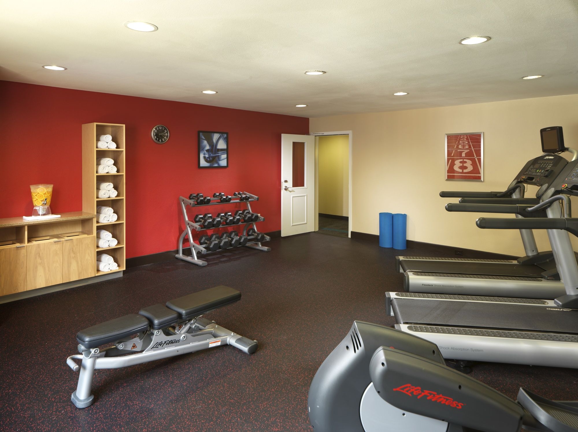 Фото TownePlace Suites by Marriott Houston Intercontinental Arpt