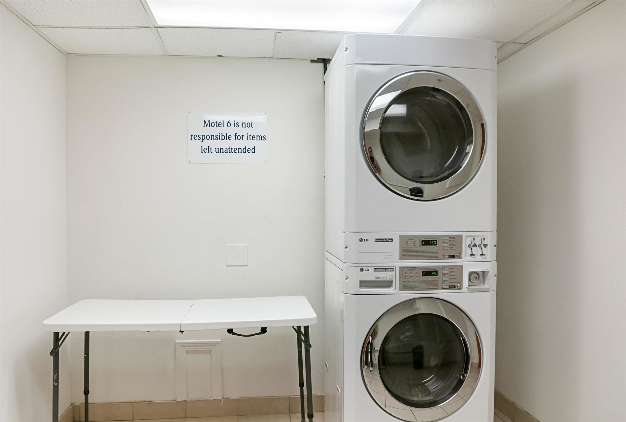 Фото Motel 6 New Orleans - Near Downtown