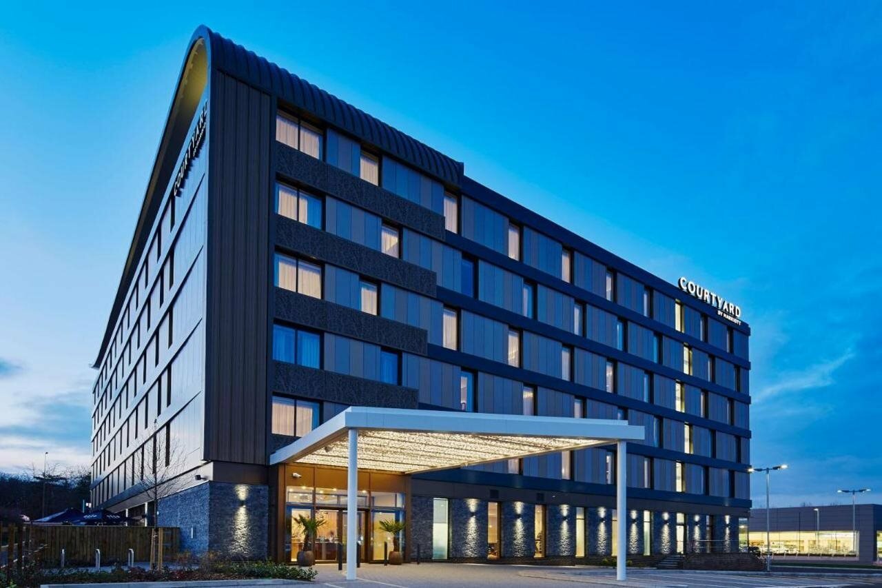 Фото Courtyard by Marriott Oxford South